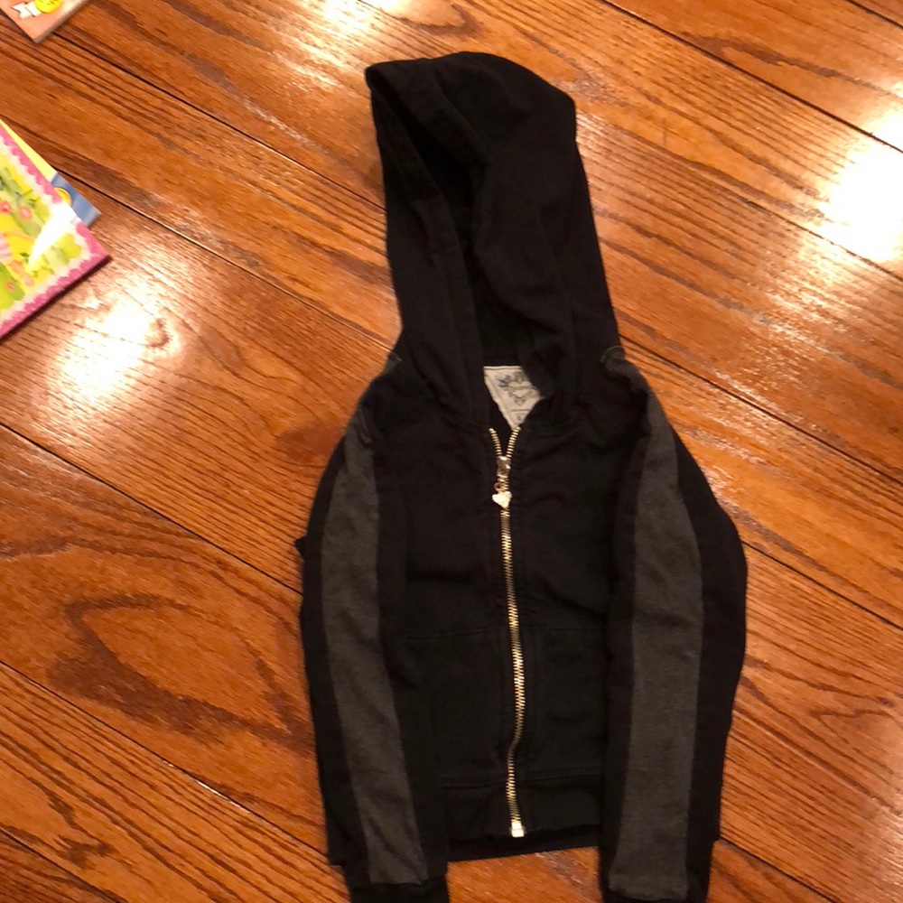 Boutique sweat shirt